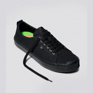 Women Cariuma Low Top Canvas Vegan OCA LOW All Black | 235148-UFV