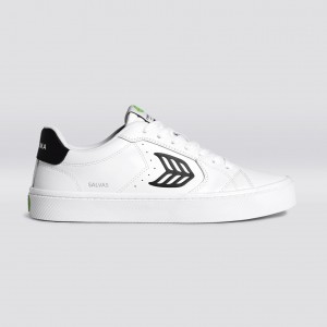 Women Cariuma Low Top Leather Vegan OCA LOW White / Black | 219506-RTW