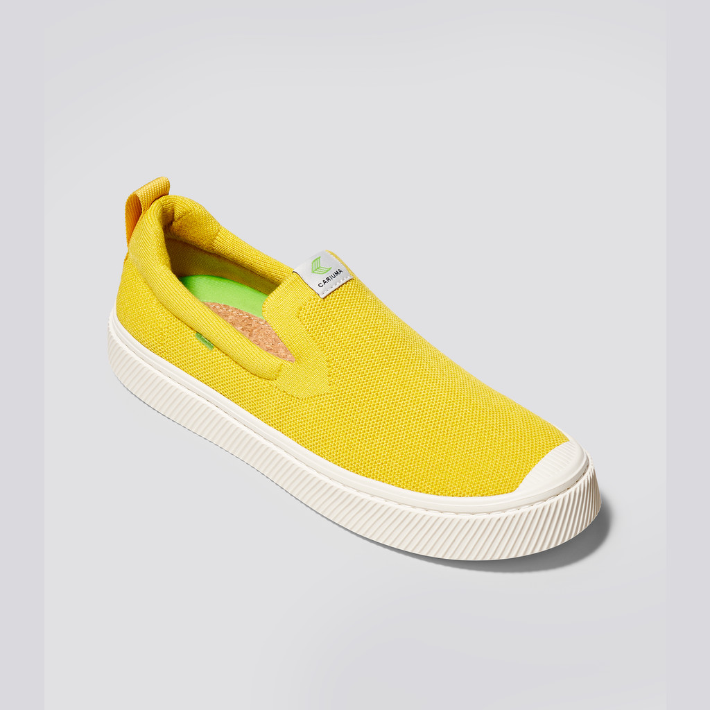 Men Cariuma Low Top Bamboo Weave Knit Vegan IBI Slip-On Sun Yellow | 354968-EVK