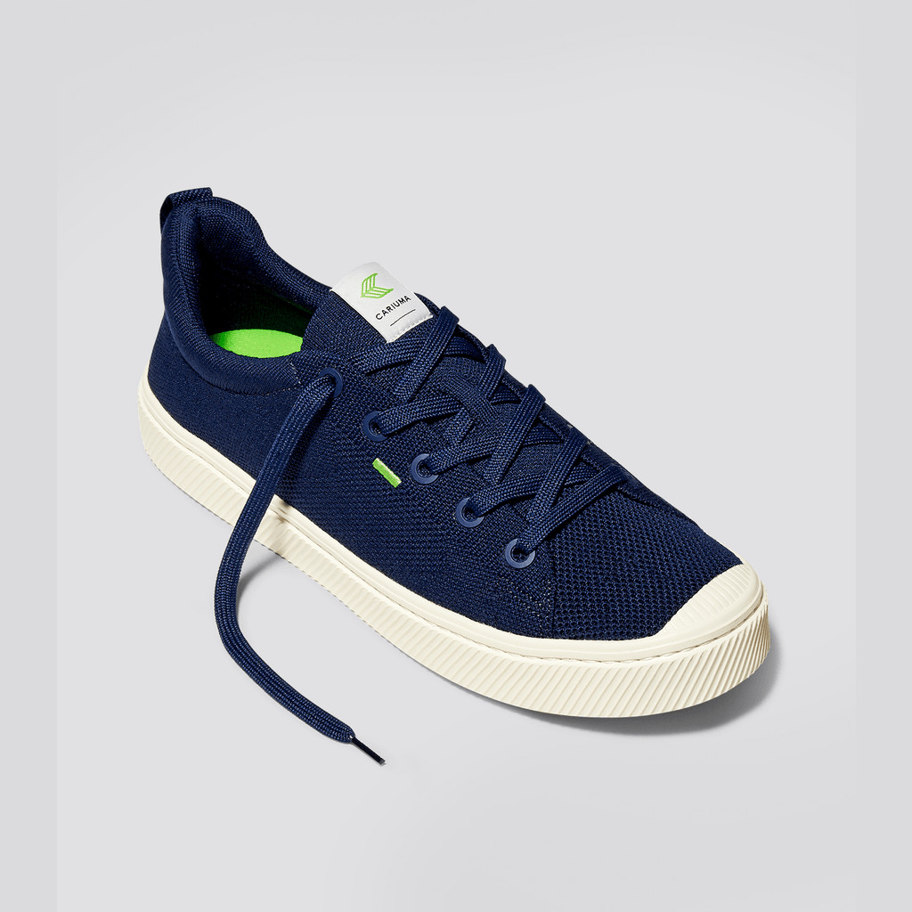 Men Cariuma Low Top Bamboo Weave Knit Vegan IBI Navy | 654798-HST