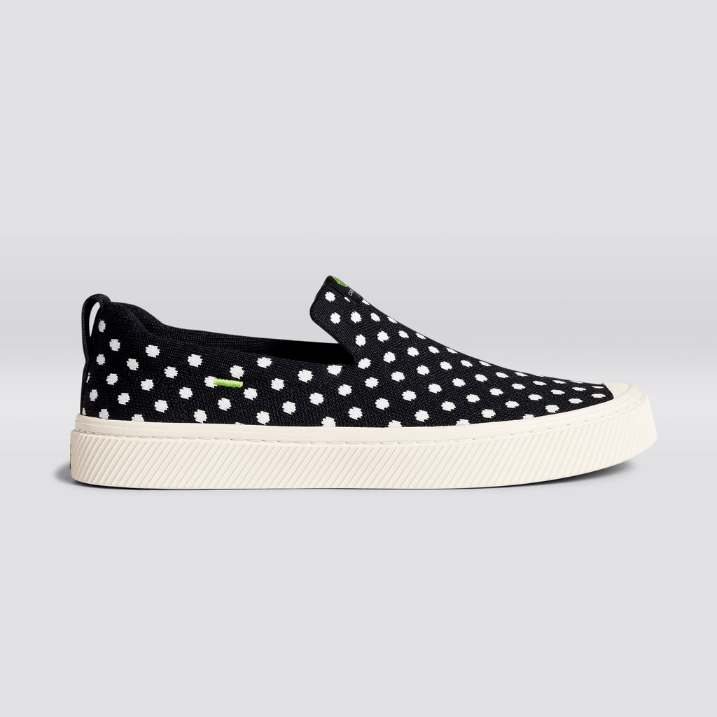 Men Cariuma Low Top Bamboo Weave Knit Vegan IBI Slip-On Black Knit White Polka Dots | 732945-IPC