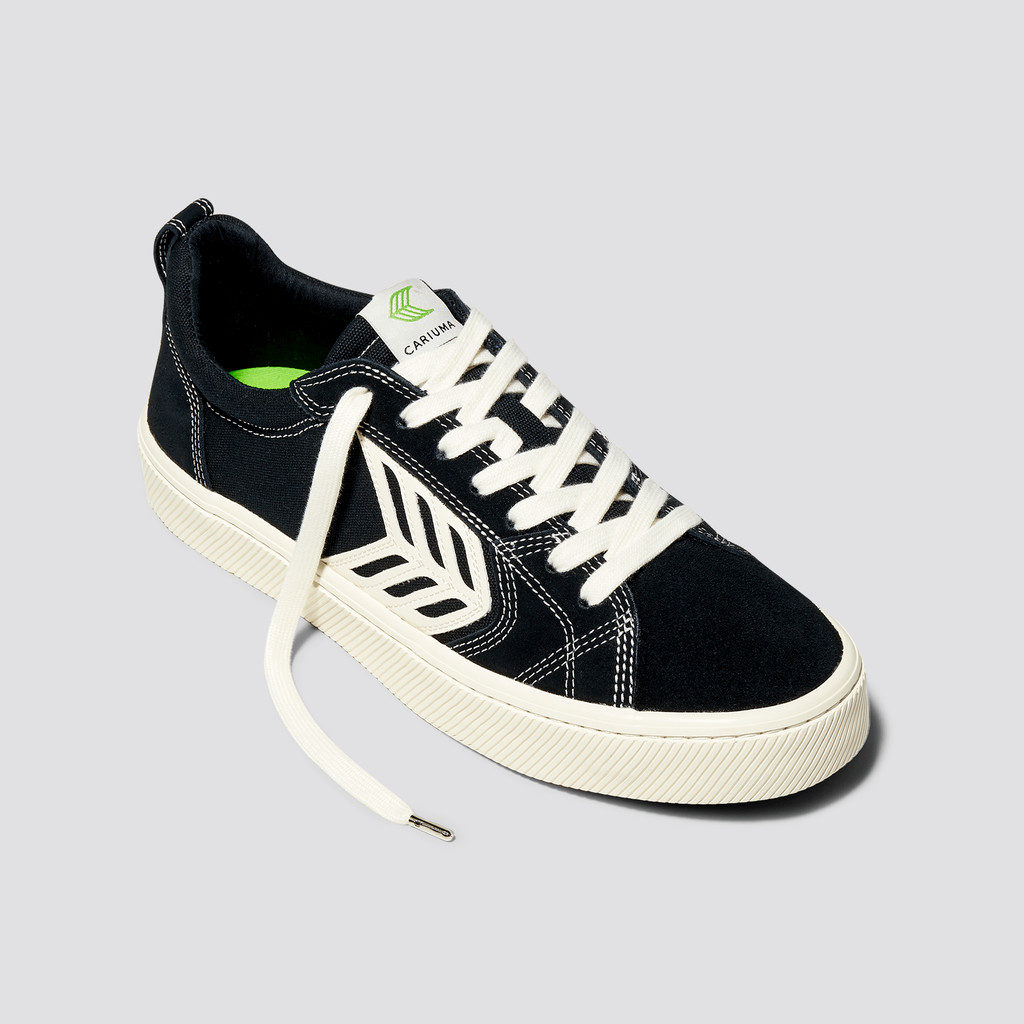 Men Cariuma Low Top Canvas CATIBA PRO Black Contrast / Ivory | 073468-GUH