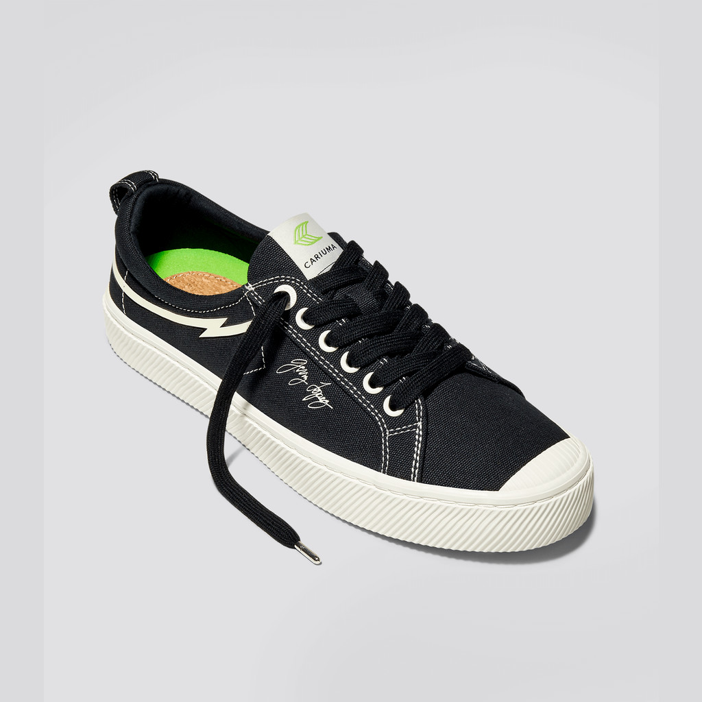 Men Cariuma Low Top Canvas Vegan OCA LOW Black | 097642-HPK