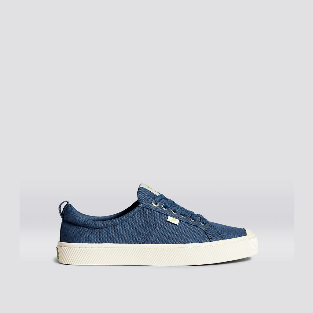 Men Cariuma Low Top Canvas Vegan OCA LOW Shadow Blue | 097412-ZUA