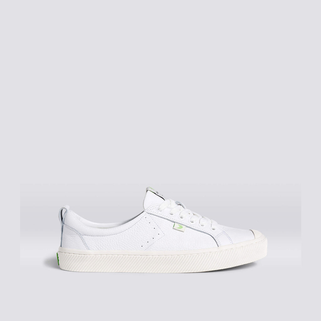 Men Cariuma Low Top Premium Leather OCA LOW White | 583624-YVP