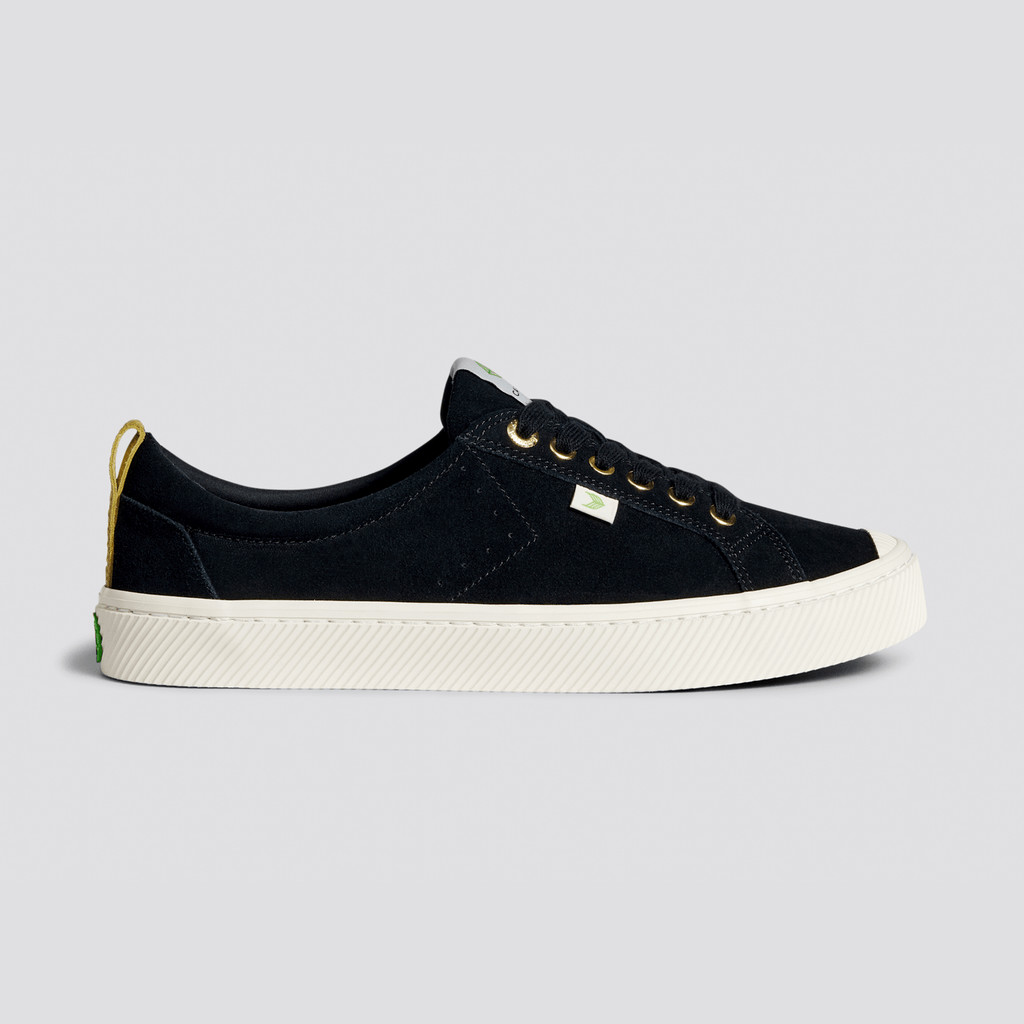 Men Cariuma Low Top Suede Men OCA LOW Black | 245601-ODE