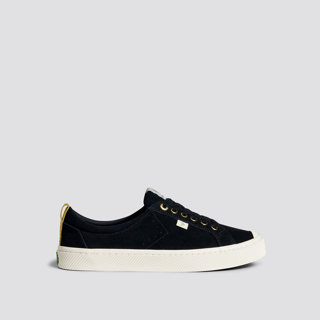 Men Cariuma Low Top Suede OCA LOW Black | 705189-DCF