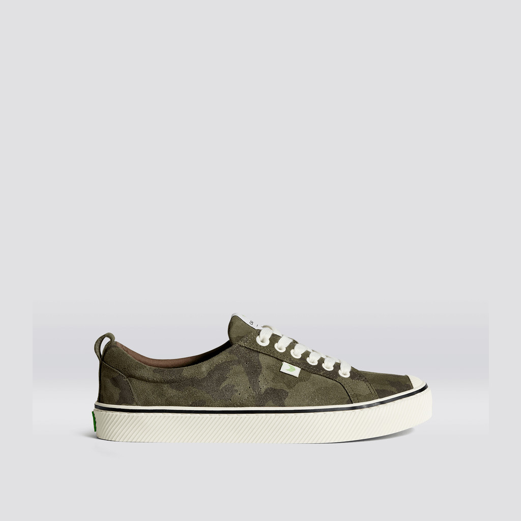 Men Cariuma Low Top Suede OCA LOW Camouflage | 830495-UBT