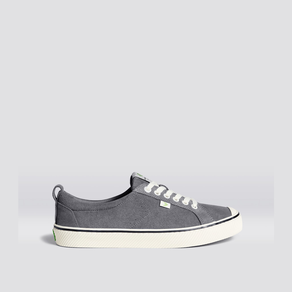 Men Cariuma Low Top Suede OCA LOW Stripe Charcoal Grey | 376251-JGU