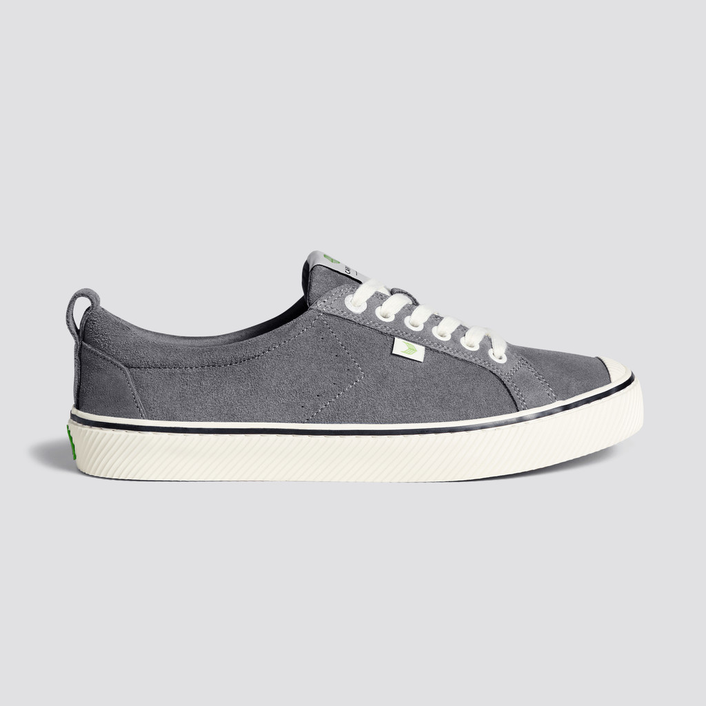 Men Cariuma Low Top Suede OCA LOW Stripe Charcoal Grey | 376251-JGU